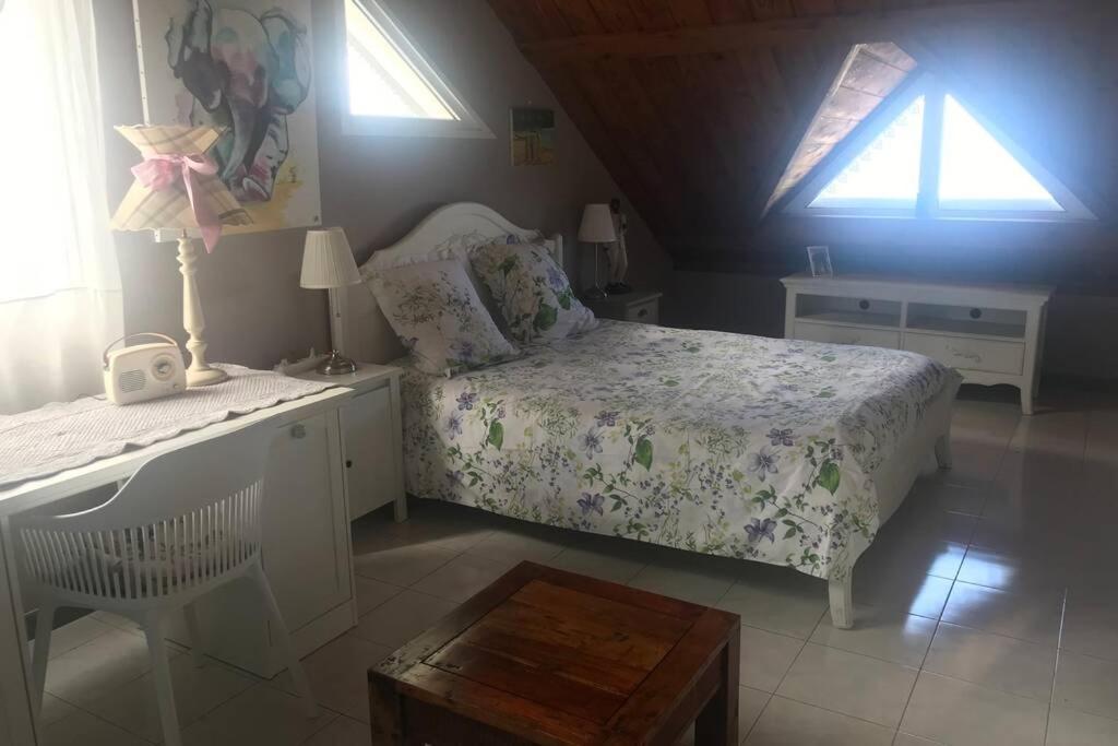 St Leu -Villa D'Artiste, Superbe Vue Mer, Piscine Chauffee Saint-Leu Exteriör bild